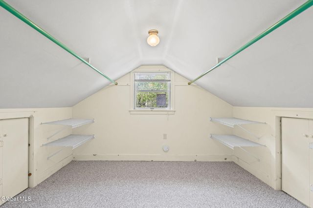 519 Kenwood Avenue, Bethlehem, NY 12054