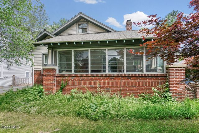 519 Kenwood Avenue, Bethlehem, NY 12054