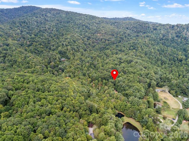 000 Pond Road, Spruce Pine, NC 28777