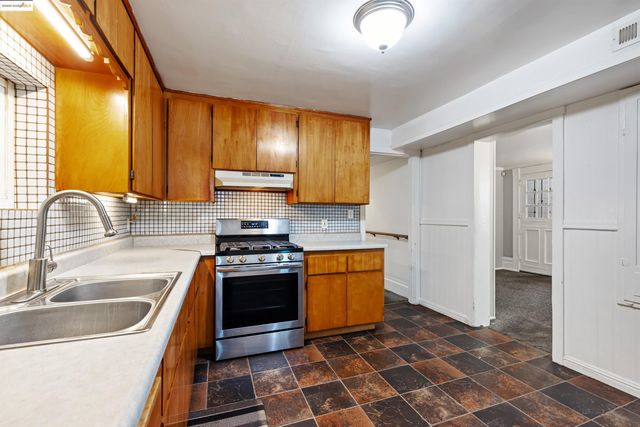 1444 14th Street, Oakland, CA 94607