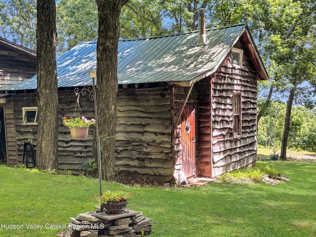 231 Manorville Road, Saugerties, NY 12477