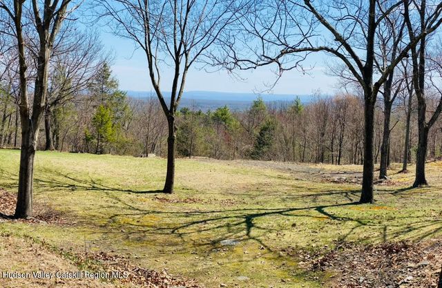 231 Manorville Road, Saugerties, NY 12477