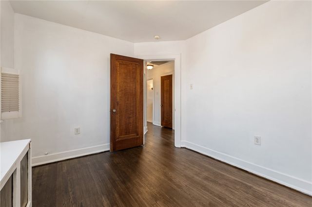 1516 Riverside Dr, Penn Hills, PA 15147