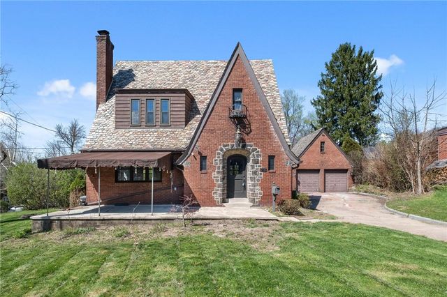1516 Riverside Dr, Penn Hills, PA 15147