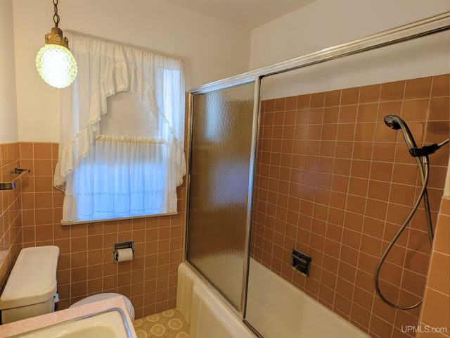 817 W Boyington Street, Iron River, MI 49935