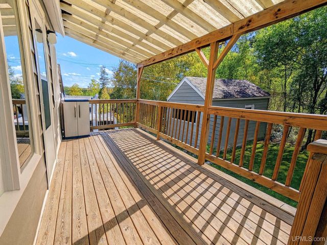 817 W Boyington Street, Iron River, MI 49935