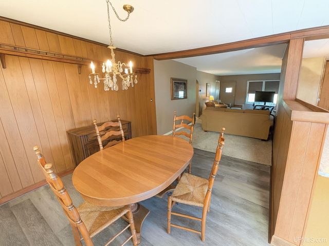 817 W Boyington Street, Iron River, MI 49935