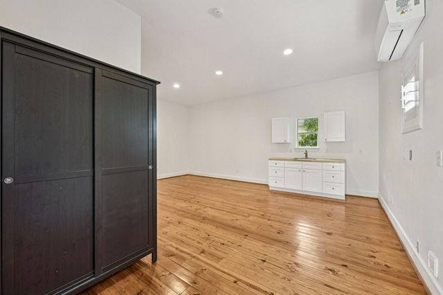 1537 Alexander Street, Houston, TX 77008