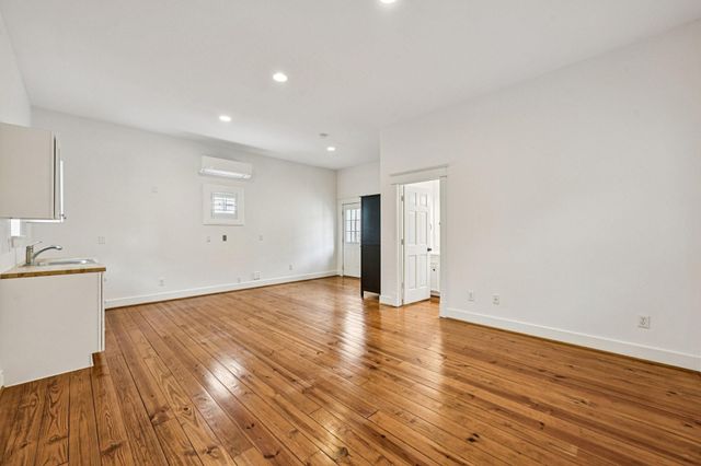 1537 Alexander Street, Houston, TX 77008