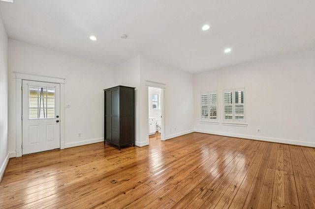 1537 Alexander Street, Houston, TX 77008