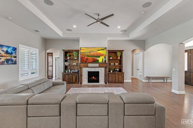 16602 Northfield Way, Bakersfield, CA 93314