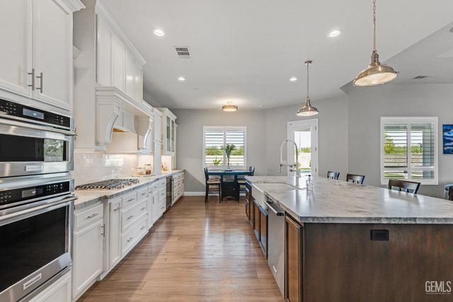 16602 Northfield Way, Bakersfield, CA 93314