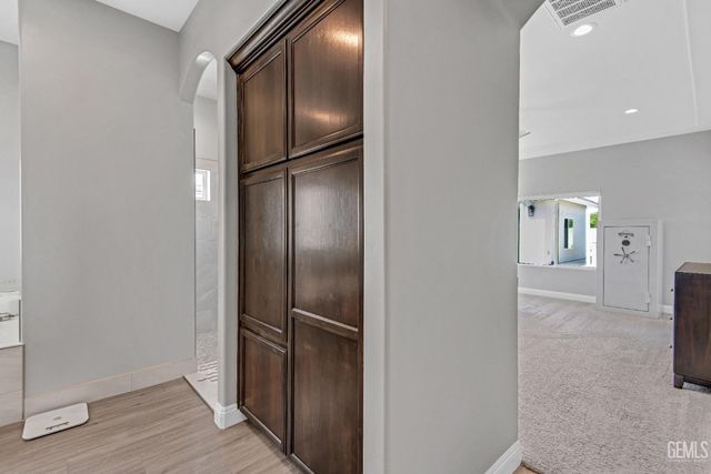 16602 Northfield Way, Bakersfield, CA 93314