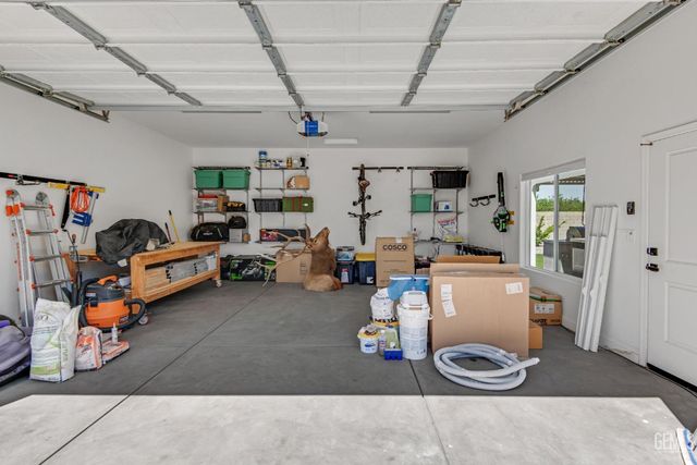 16602 Northfield Way, Bakersfield, CA 93314