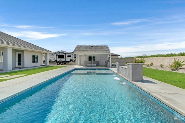 16602 Northfield Way, Bakersfield, CA 93314