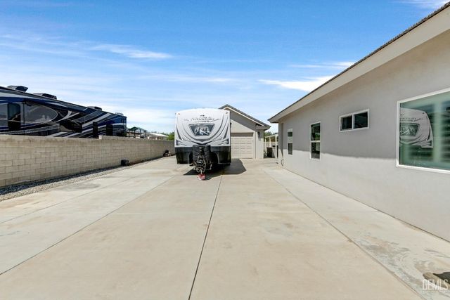 16602 Northfield Way, Bakersfield, CA 93314