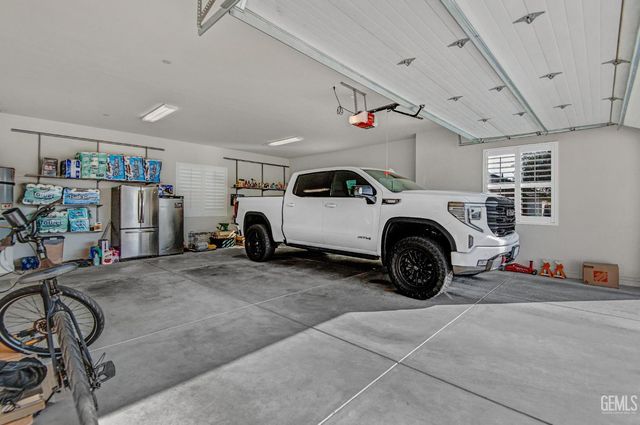 16602 Northfield Way, Bakersfield, CA 93314