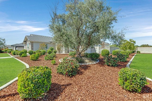 16602 Northfield Way, Bakersfield, CA 93314