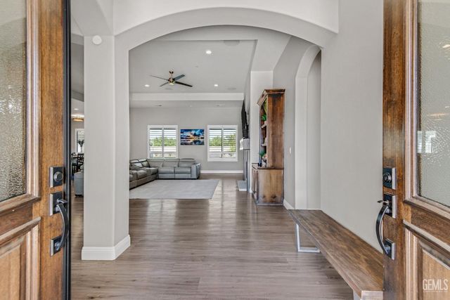 16602 Northfield Way, Bakersfield, CA 93314