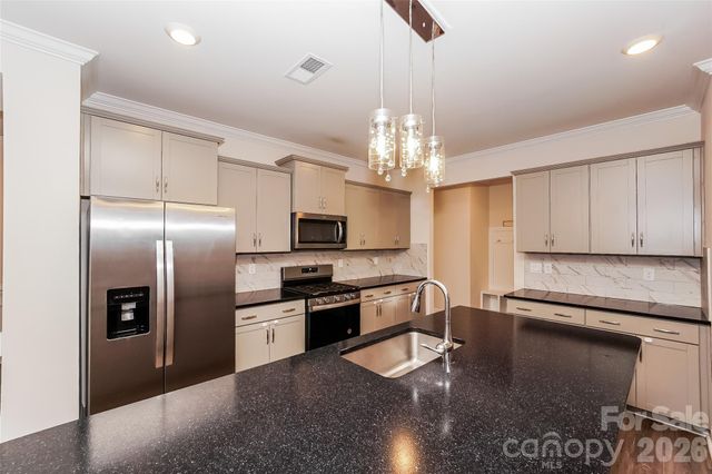 4110 Steel Way, Sherrills Ford, NC 28673