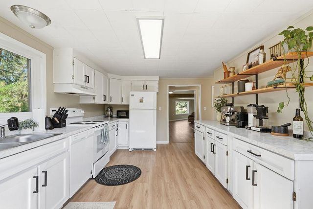 2803 S CHESTNUT St, Spokane, WA 99224