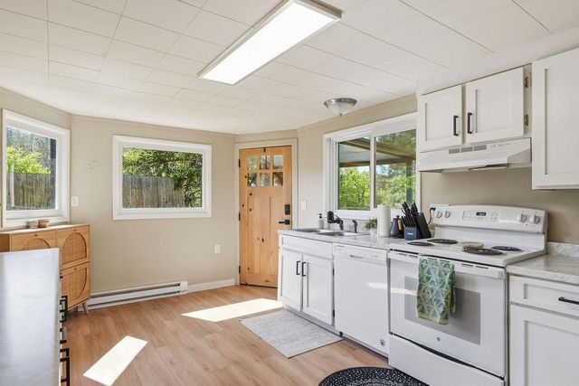 2803 S CHESTNUT St, Spokane, WA 99224