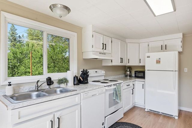 2803 S CHESTNUT St, Spokane, WA 99224