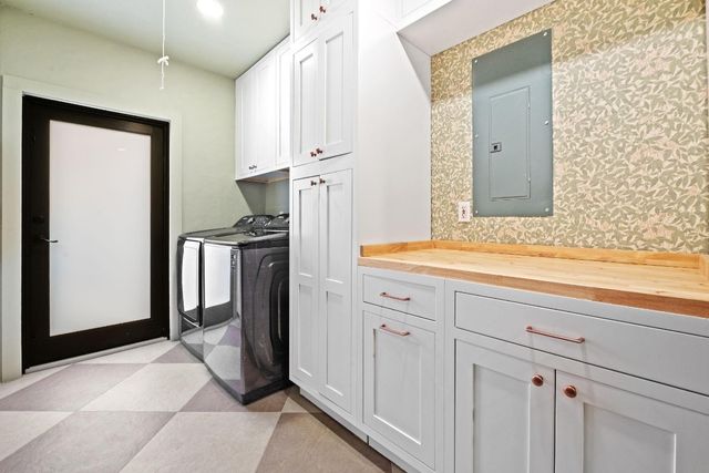 12440 SW 7th Place, Davie, FL 33325