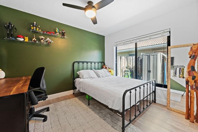 12440 SW 7th Place, Davie, FL 33325