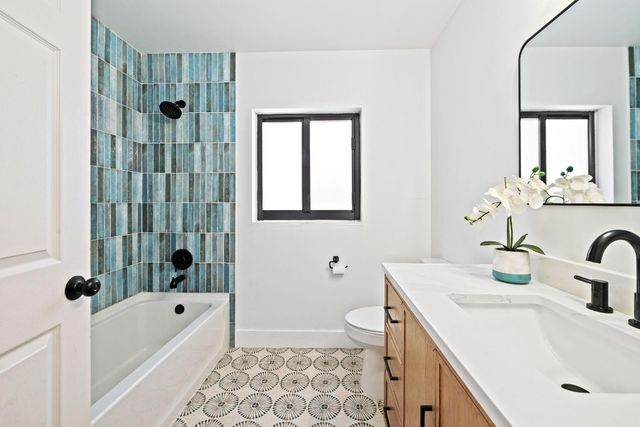 12440 SW 7th Place, Davie, FL 33325