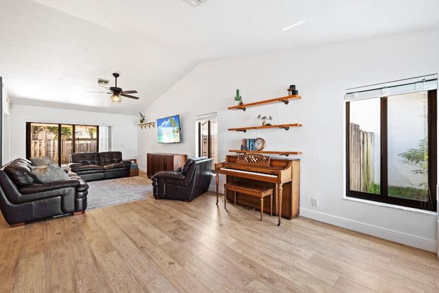 12440 SW 7th Place, Davie, FL 33325