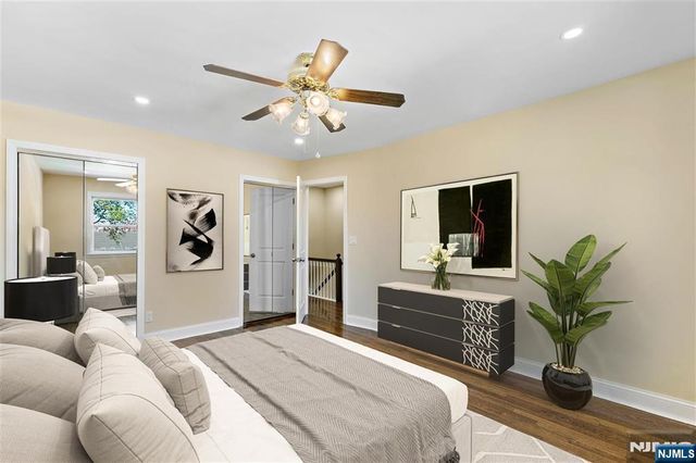 29 Parkview Terrace, Bayonne, NJ 07002