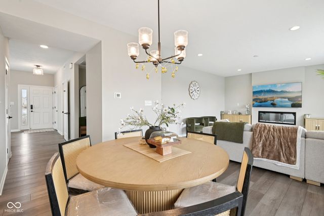 4696 Homestead Drive, Whitestown, IN 46075