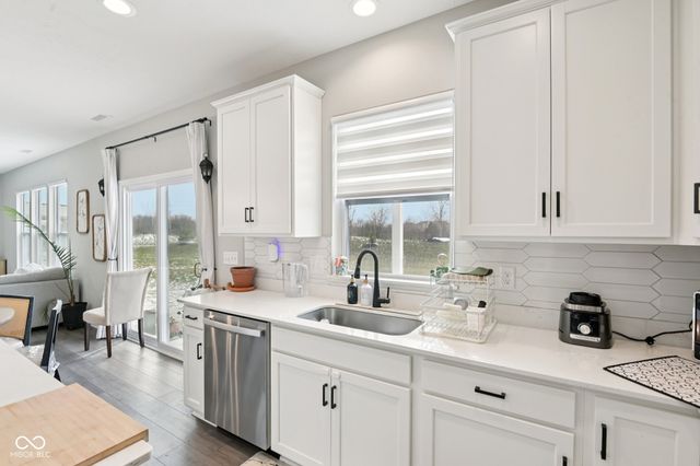 4696 Homestead Drive, Whitestown, IN 46075