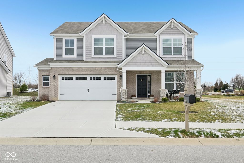 4696 Homestead Drive, Whitestown, IN 46075