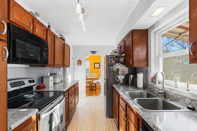 14 Charmaine Circle, Fort Mitchell, KY 41017