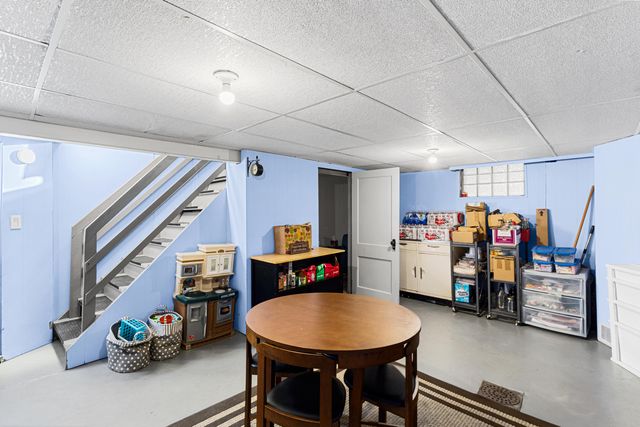 14 Charmaine Circle, Fort Mitchell, KY 41017