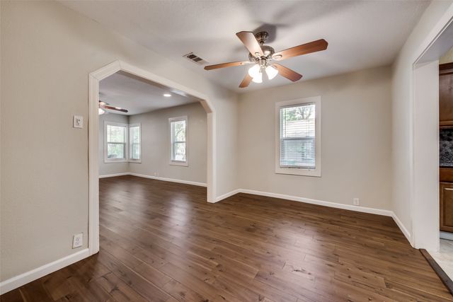 220 Jagoe Street, Denton, TX 76201