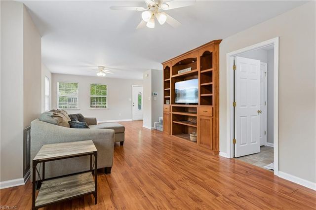 150 Riverview AVE, Smithfield, VA 23430
