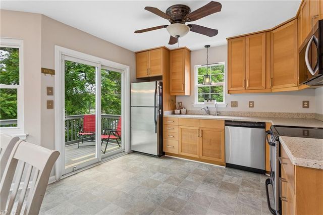 150 Riverview AVE, Smithfield, VA 23430