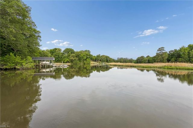 150 Riverview AVE, Smithfield, VA 23430