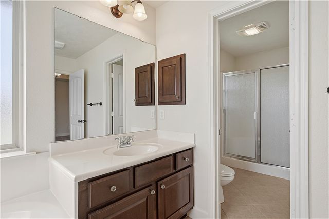1815 Lakeshore Circle, College Station, TX 77845