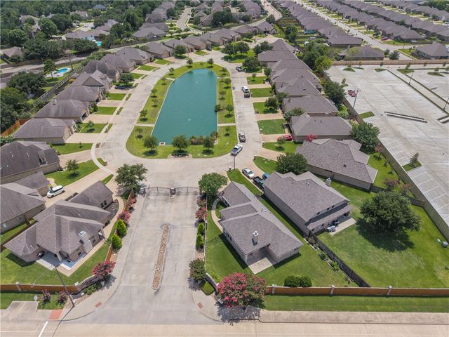 1815 Lakeshore Circle, College Station, TX 77845