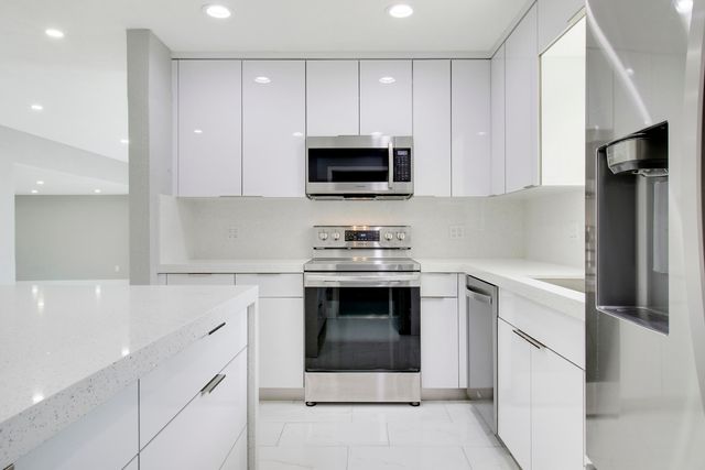 1231 SW 32nd Street, Fort Lauderdale, FL 33315