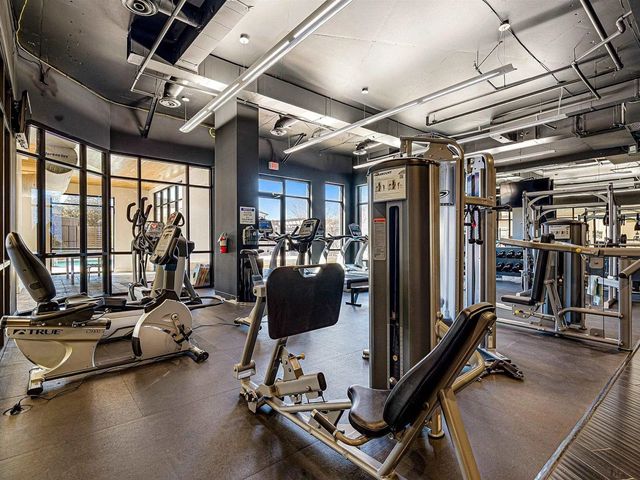 717 S Riverside Dr Apt 307, Memphis, TN 38103