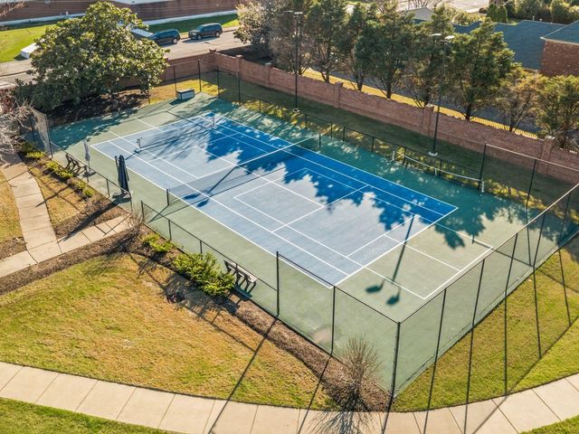 717 S Riverside Dr Apt 307, Memphis, TN 38103