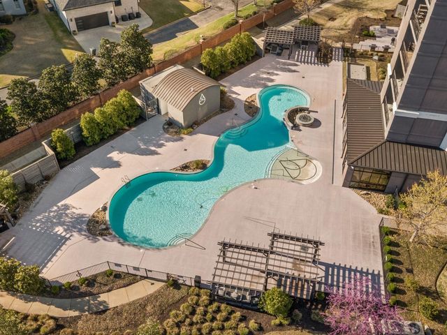 717 S Riverside Dr Apt 307, Memphis, TN 38103