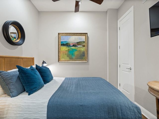 717 S Riverside Dr Apt 307, Memphis, TN 38103