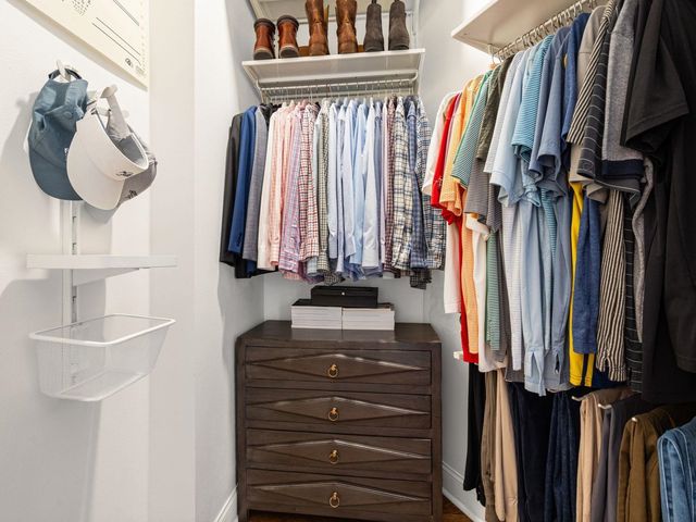 717 S Riverside Dr Apt 307, Memphis, TN 38103