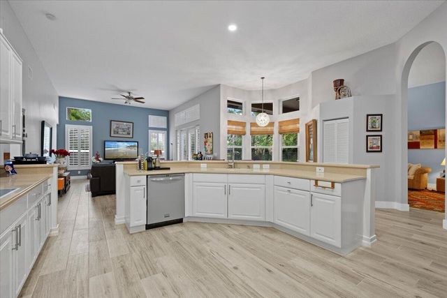 15522 Cypress Park Drive, Wellington, FL 33414
